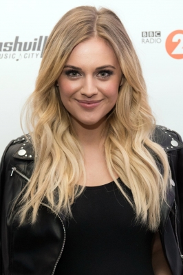 kelsea-ballerini-performs-at-country-to-country-at-bbc-radio-in-london-03-09-2018-11.jpg