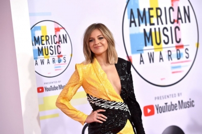 kelsea-ballerini-2018-american-music-awards-in-los-angeles-4.jpg